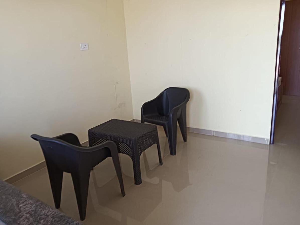Surathi Enclave Standard Rooms Karumattampatti Екстериор снимка